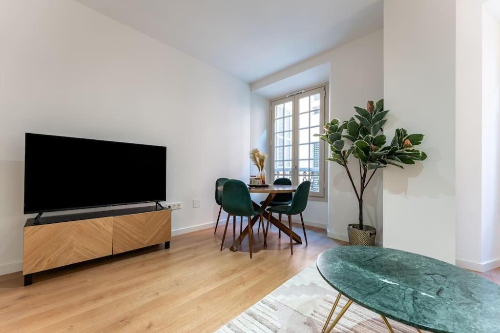 Premium Flat In Malaga Center With Free Parking Apartment Ngoại thất bức ảnh